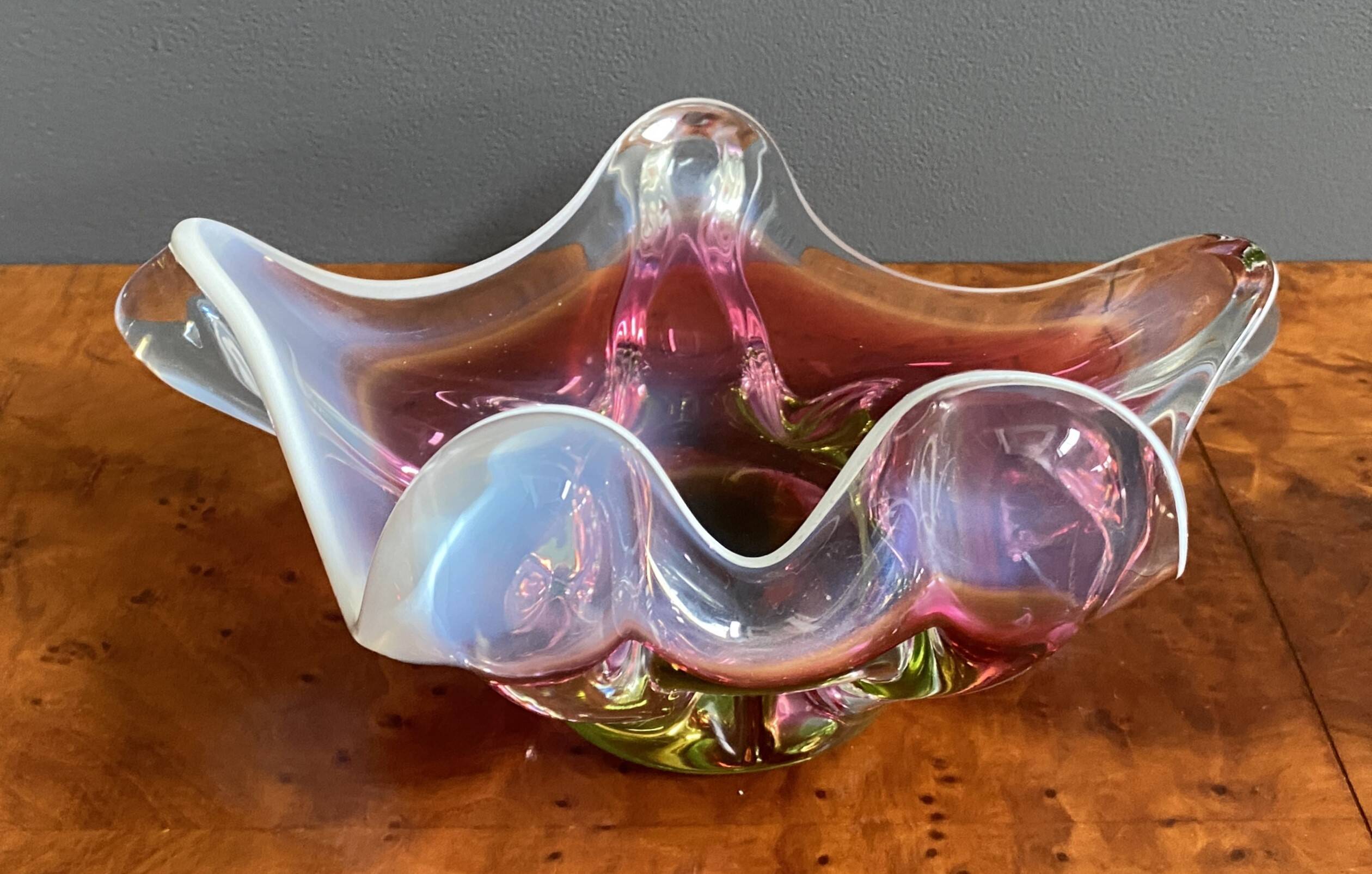 Pink and green Glass bowl by Josef Hospodka 1960s