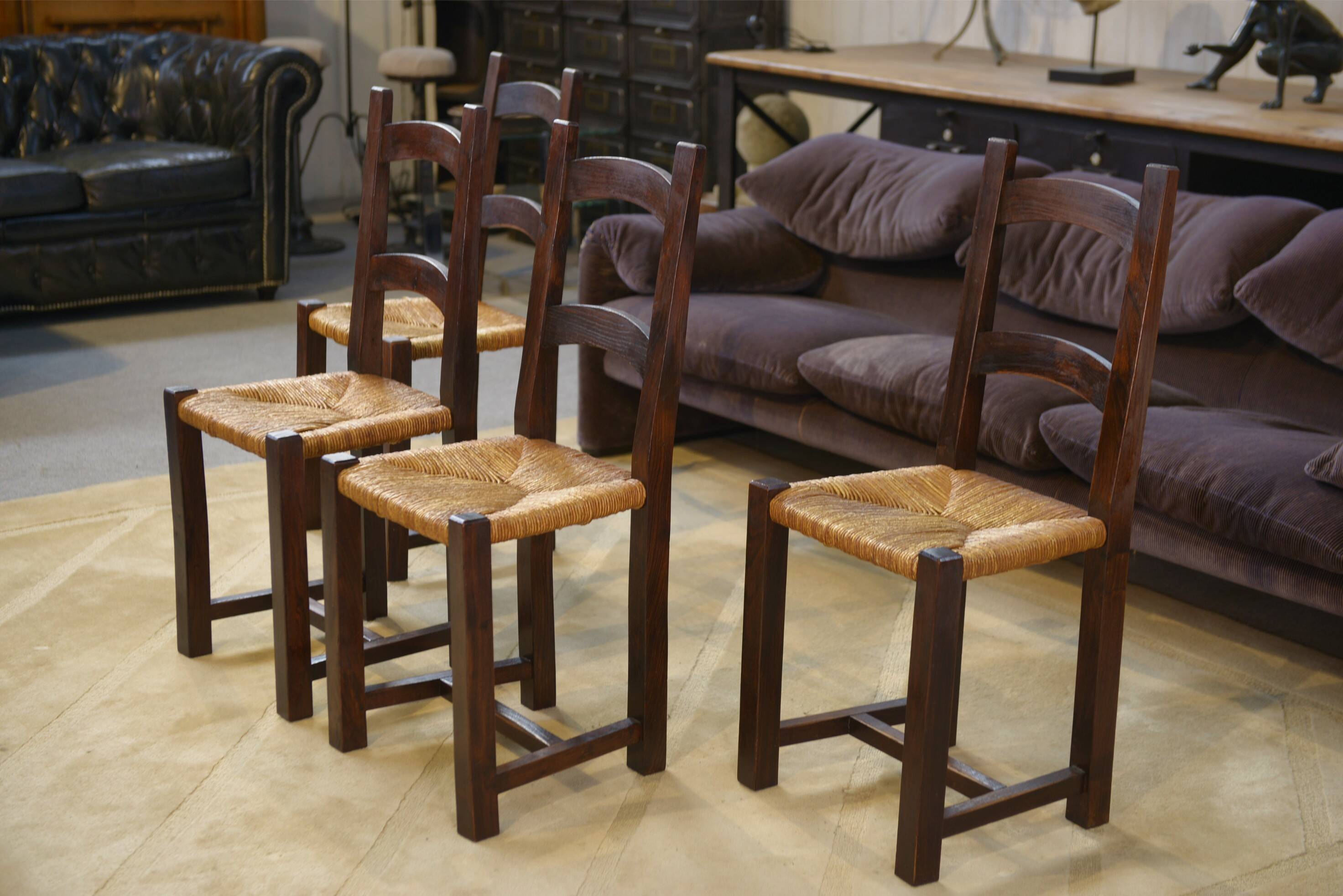 Set of 4 chairs in elm and straw by Aranjou 1950s