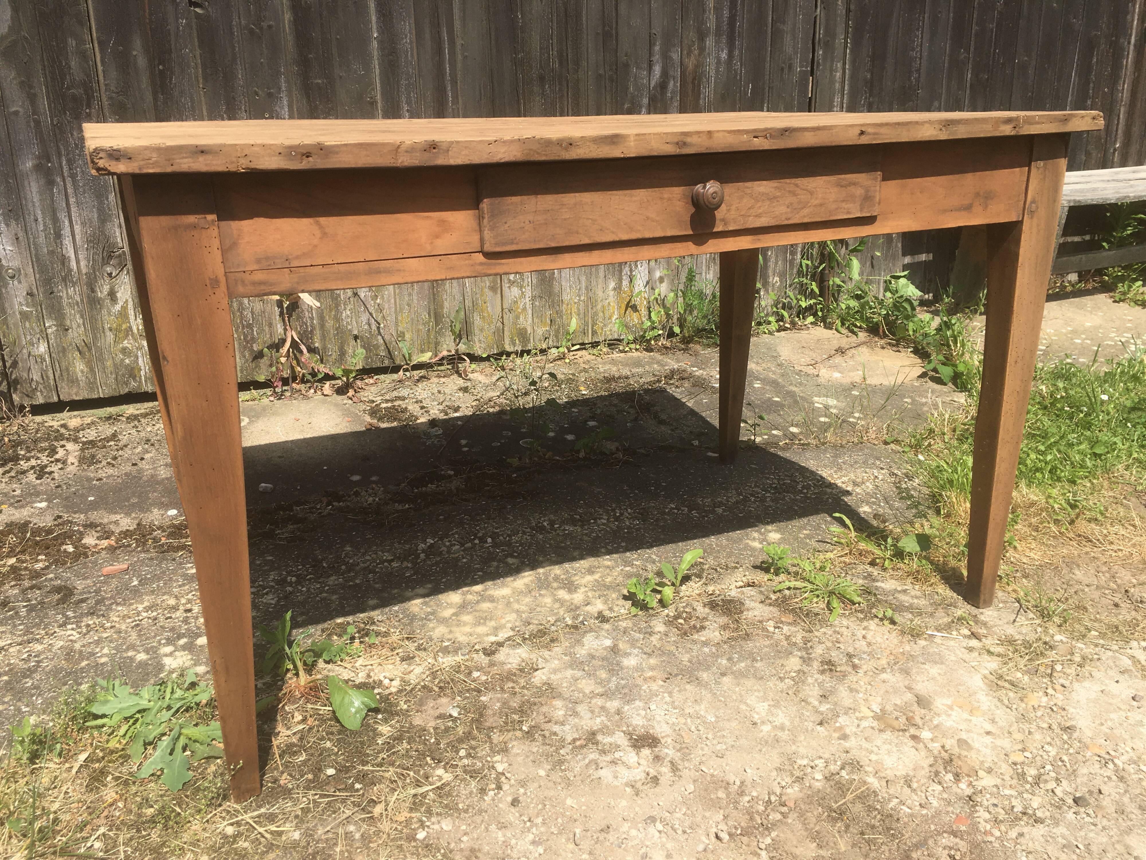 Farmhouse table with raw wood drawer