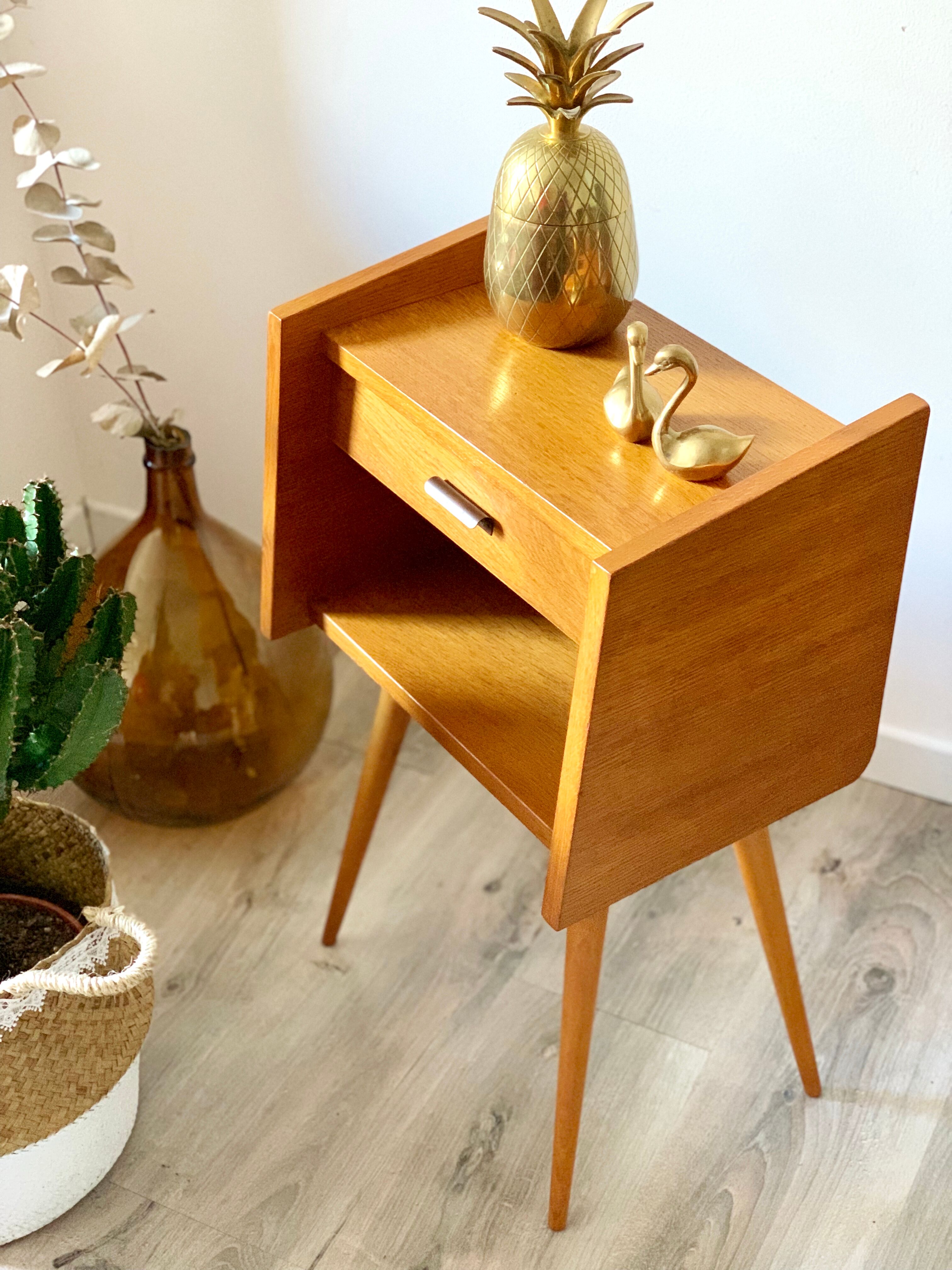 Bedside years 50 feet compass