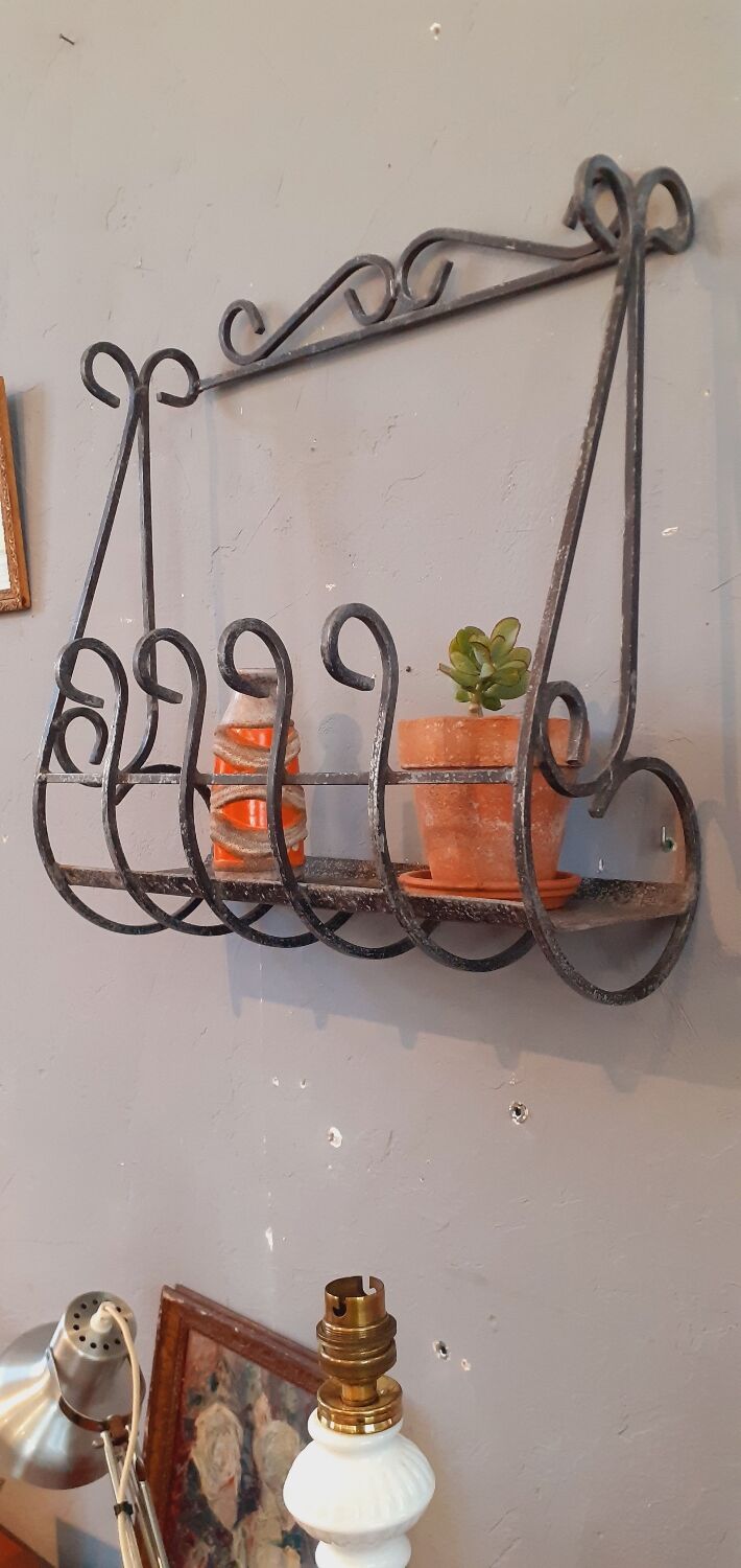 Vintage wall planter year 70 wrought iron