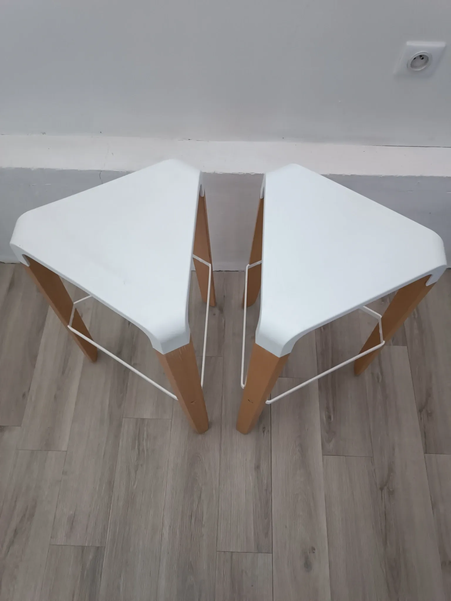 Picapau stools by Orlandini & Radice for Infiniti