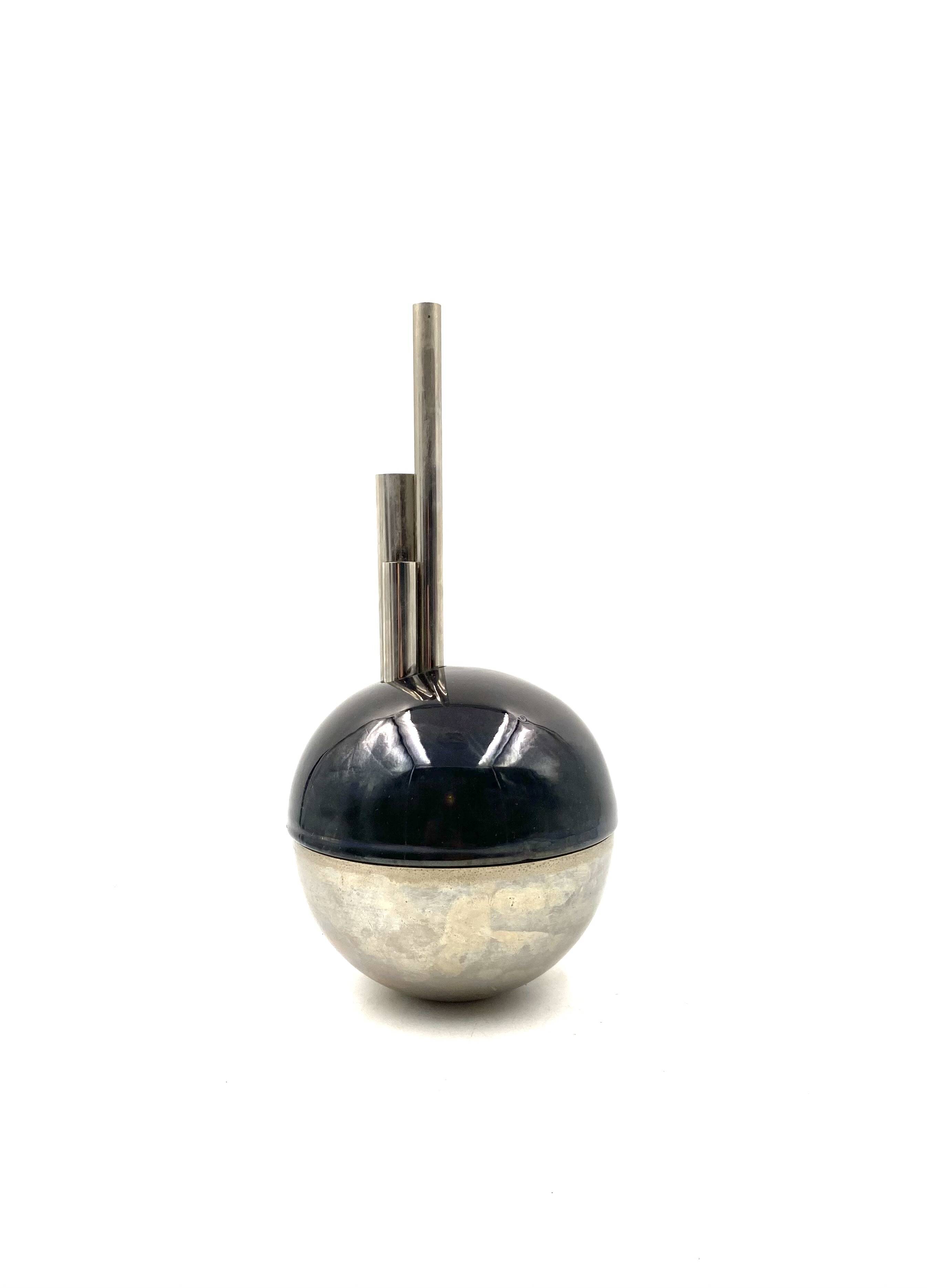 Mario Bertozzi, ceramic spherical vase, Marber Italy, 1970s