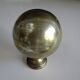 Boule ancienne en laiton  pour rampe d'escalier