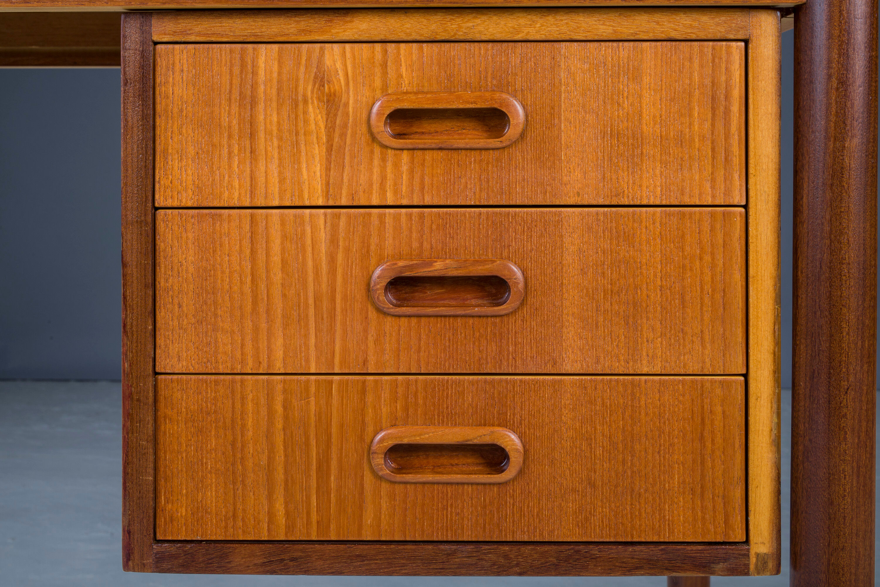 Mid-century teak Danish Desk, 1960