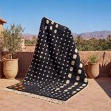 Traditional handmade pure wool Berber rug size 1.5/2.5 m