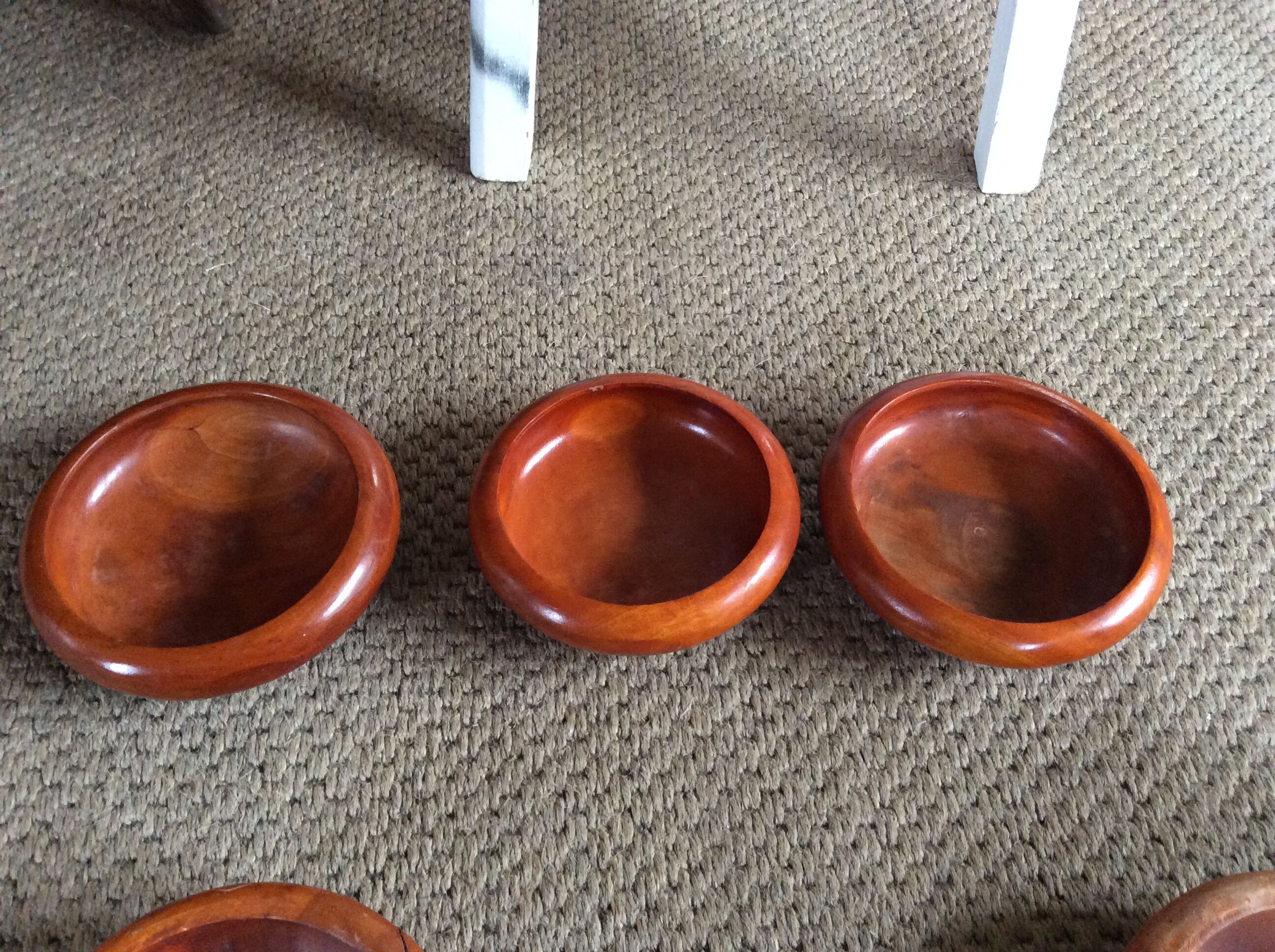 Série de 5 coupelles en bois