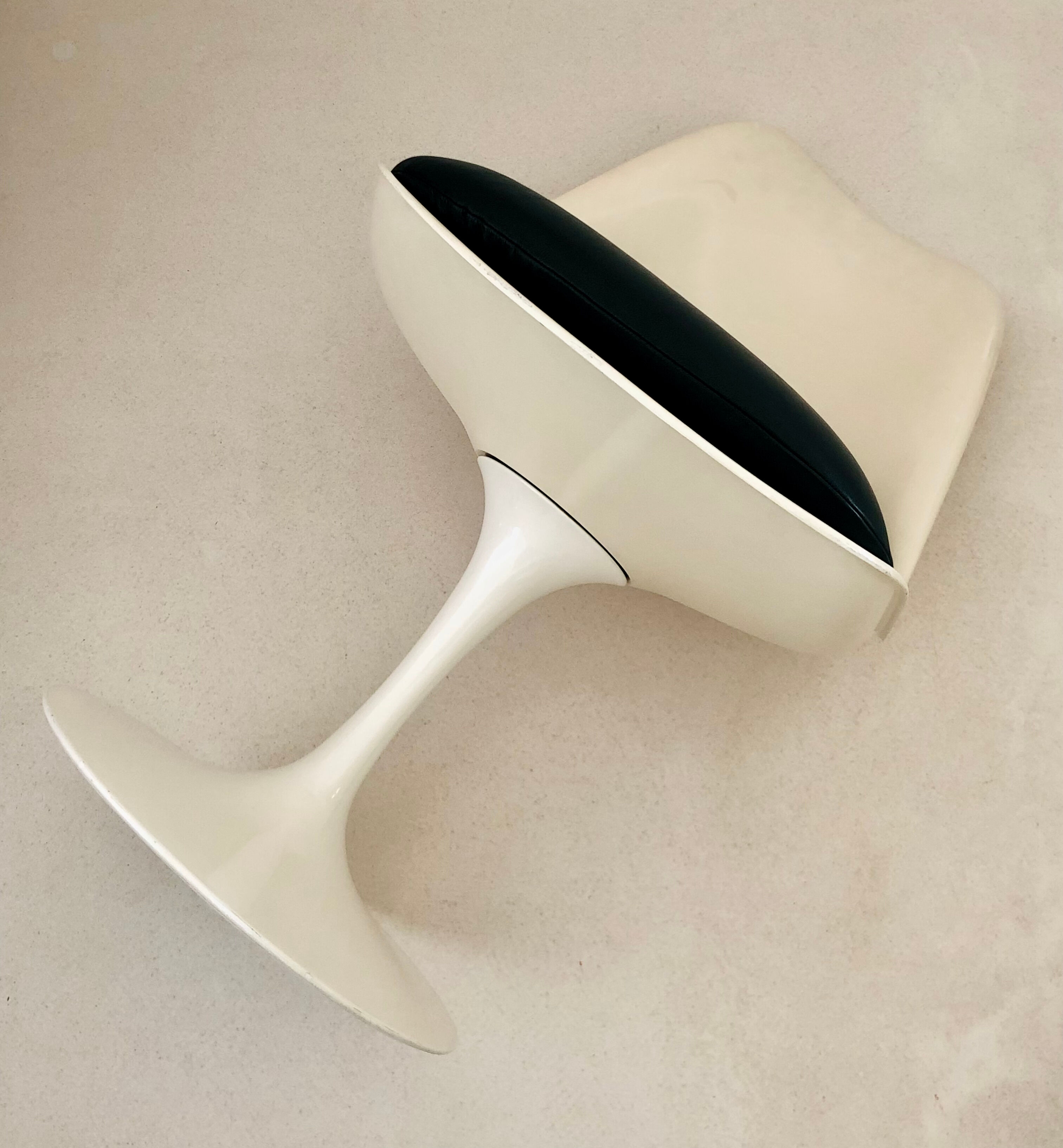 Chaise Tulipe pivotante par Eero Saarinen pour Knoll International, 1960-65