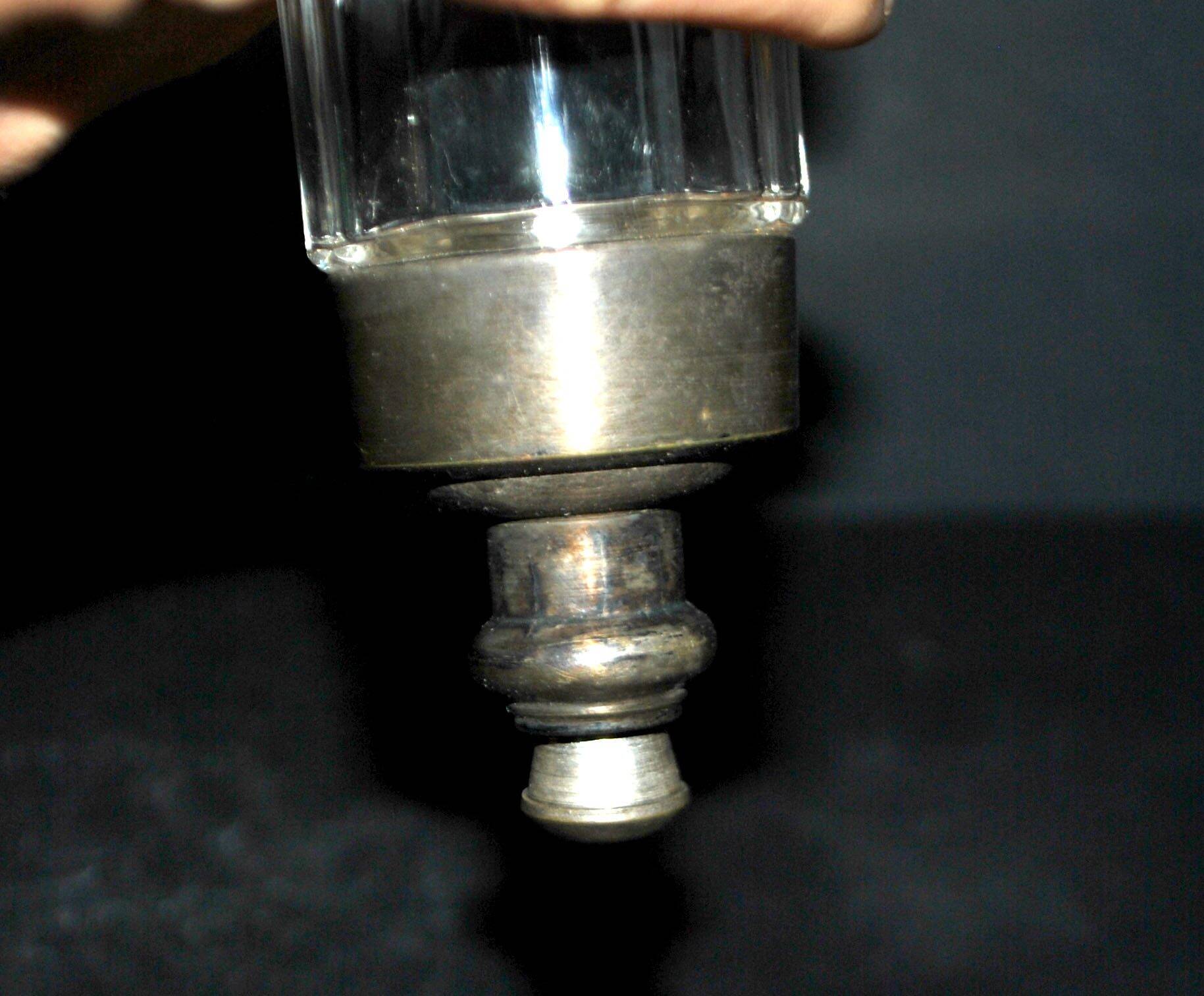 La Parfaite SGDG sugar shaker in glass and silver-plated Art Deco metal