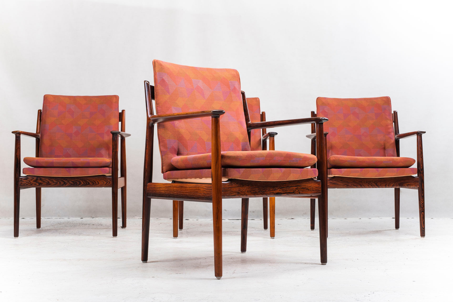 Lot de 4 fauteuils modèle 341 par Arne Vodder pour Sibast