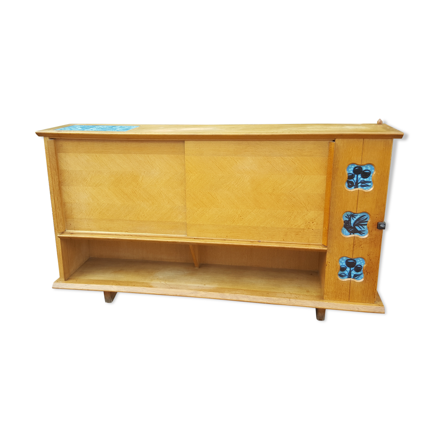 Guillerme et Chambron sideboard