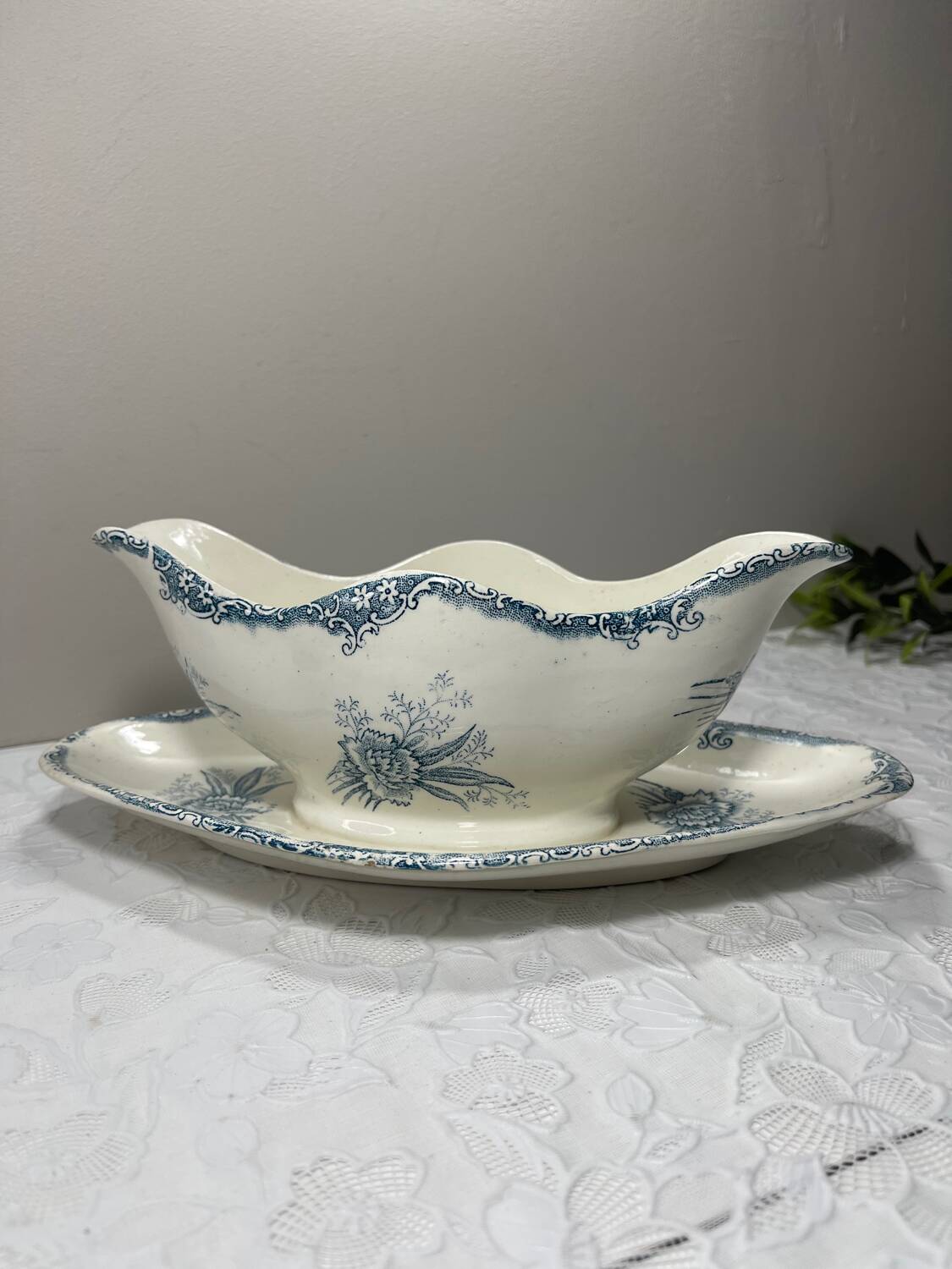 Léon Graves Clairefontaine Sauceboat