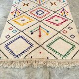 Tapis berbère à motifs colorés