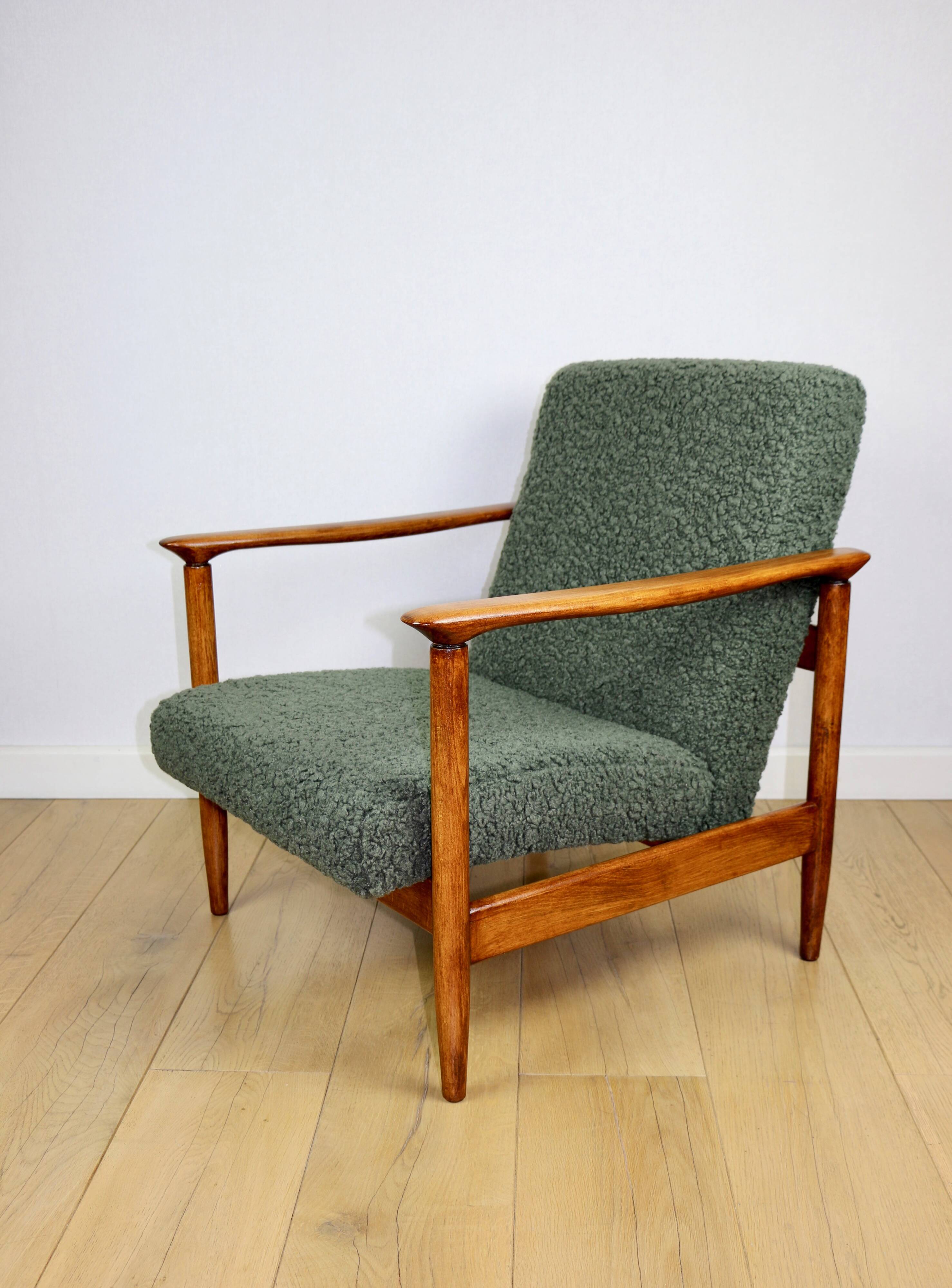 GFM-142 armchair, design by Edmund Homa from the 70s, olive green thick boucle - 2 pieces available
