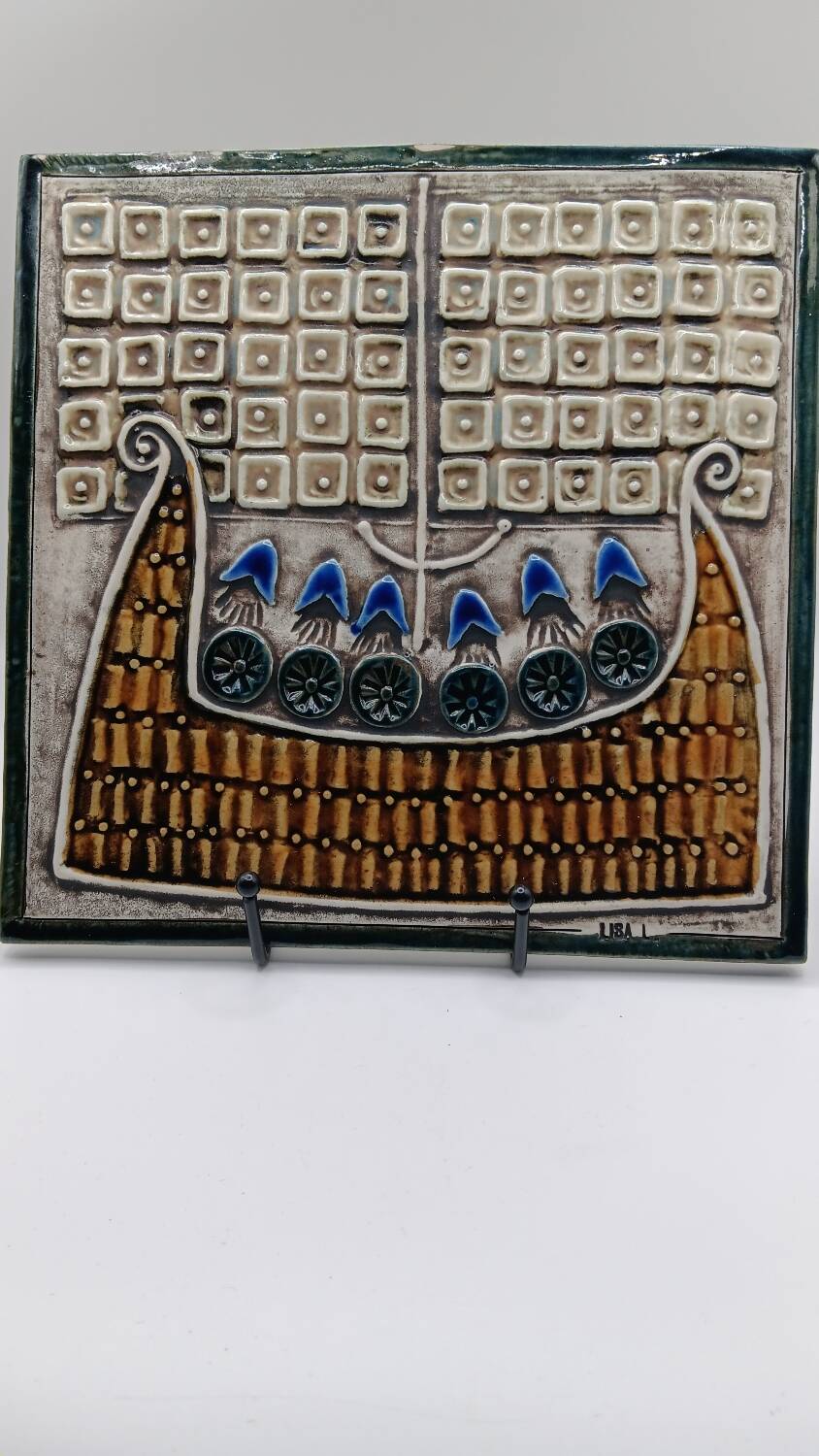 Lisa Larsson, "Skepp" from the Unik series, glazed stoneware, Gustavsberg