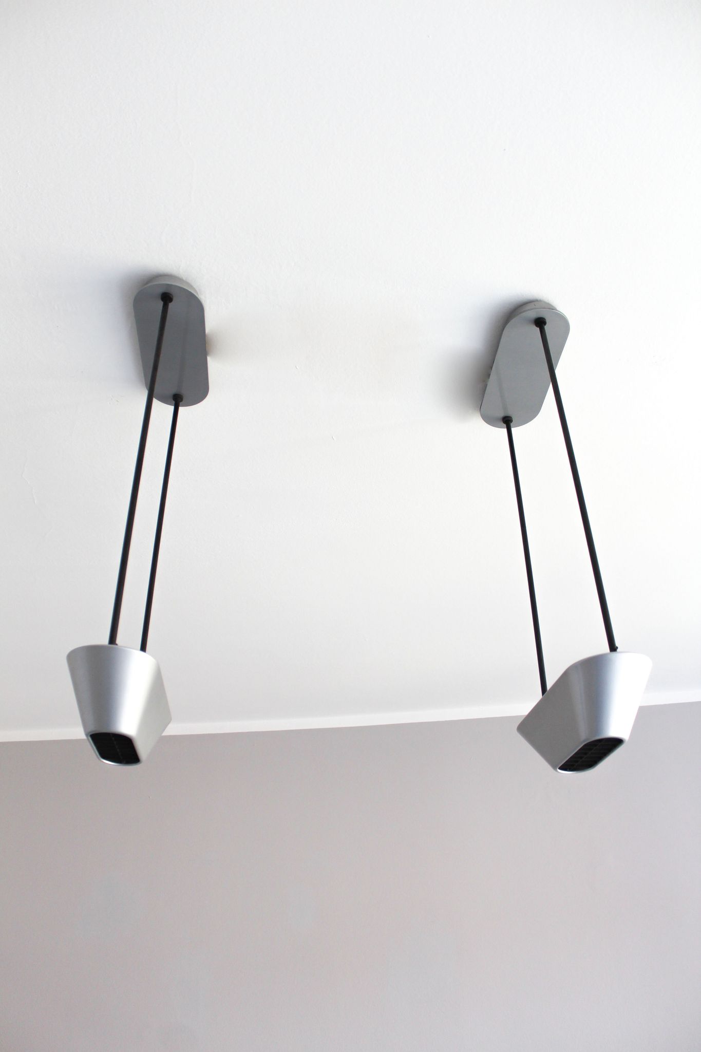 Pair of Artemide chandeliers, model Sidone Designer De Pas - D'urbino -Lomazzi Italia anni 80'