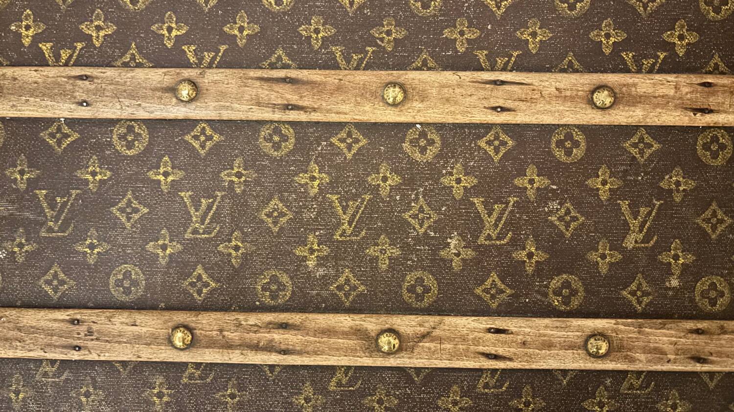 Old Louis Vuitton trunk – Family trunk – Monogram canvas