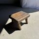 Petit stool, tabouret d'appoint en teck massif rectangulaire wabi-sabi H25