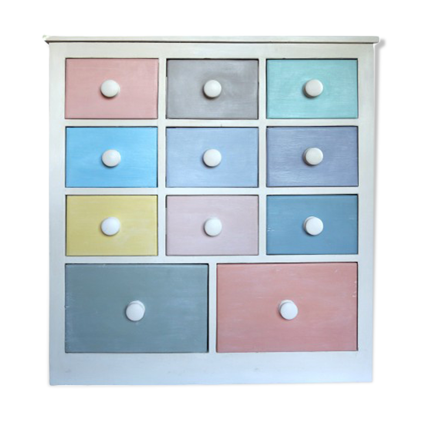 Pastel dresser