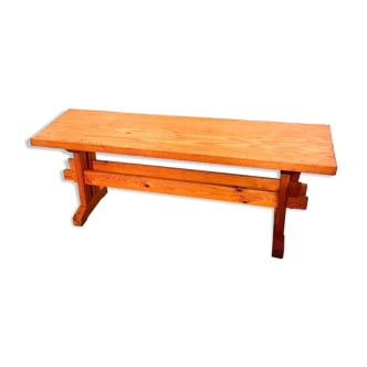 Pine bench