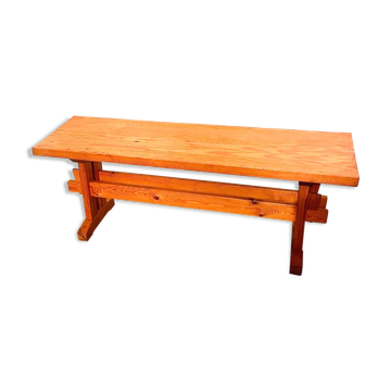 Pine bench