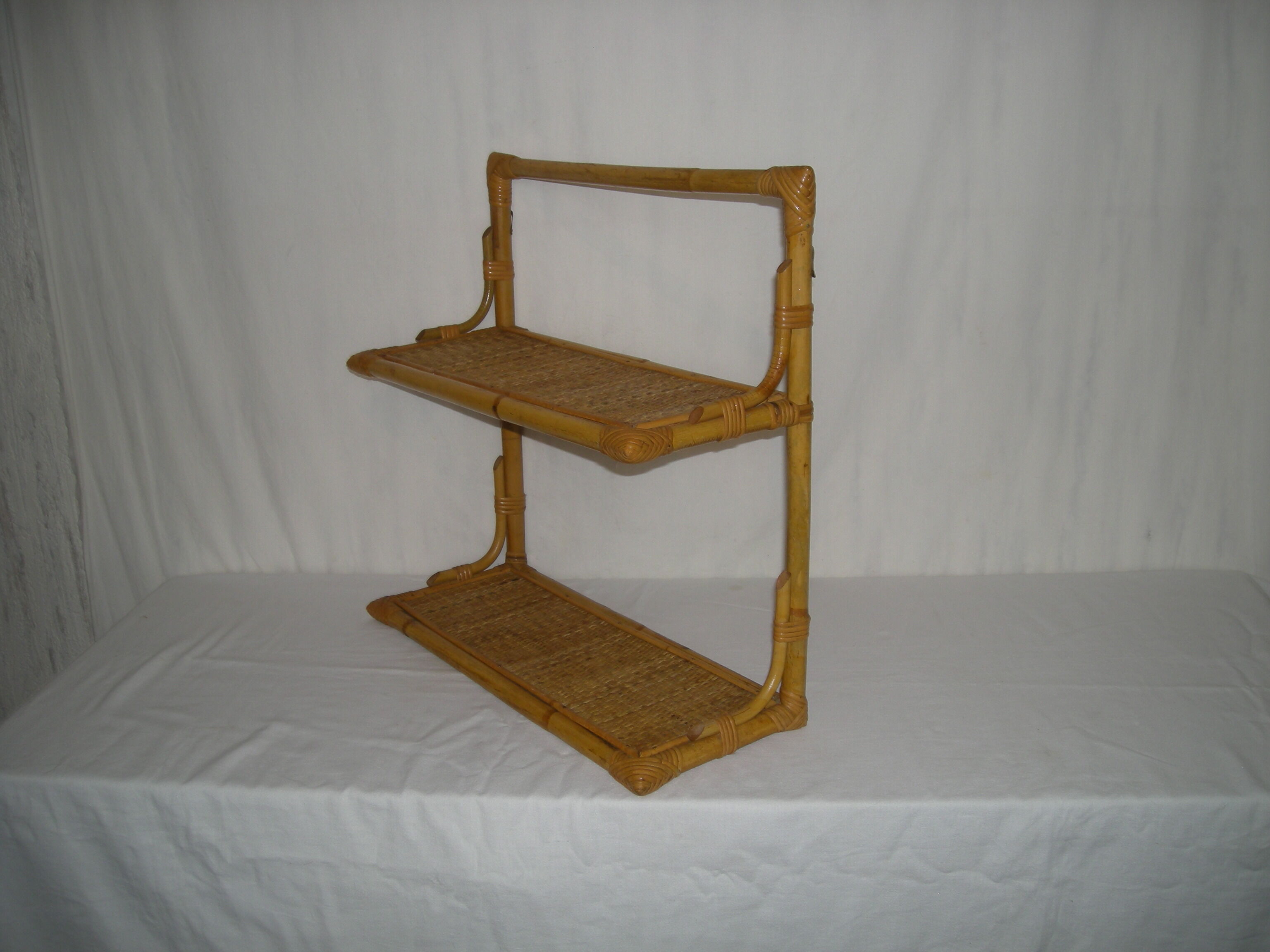 Rattan wall shelf - 60s bamboo