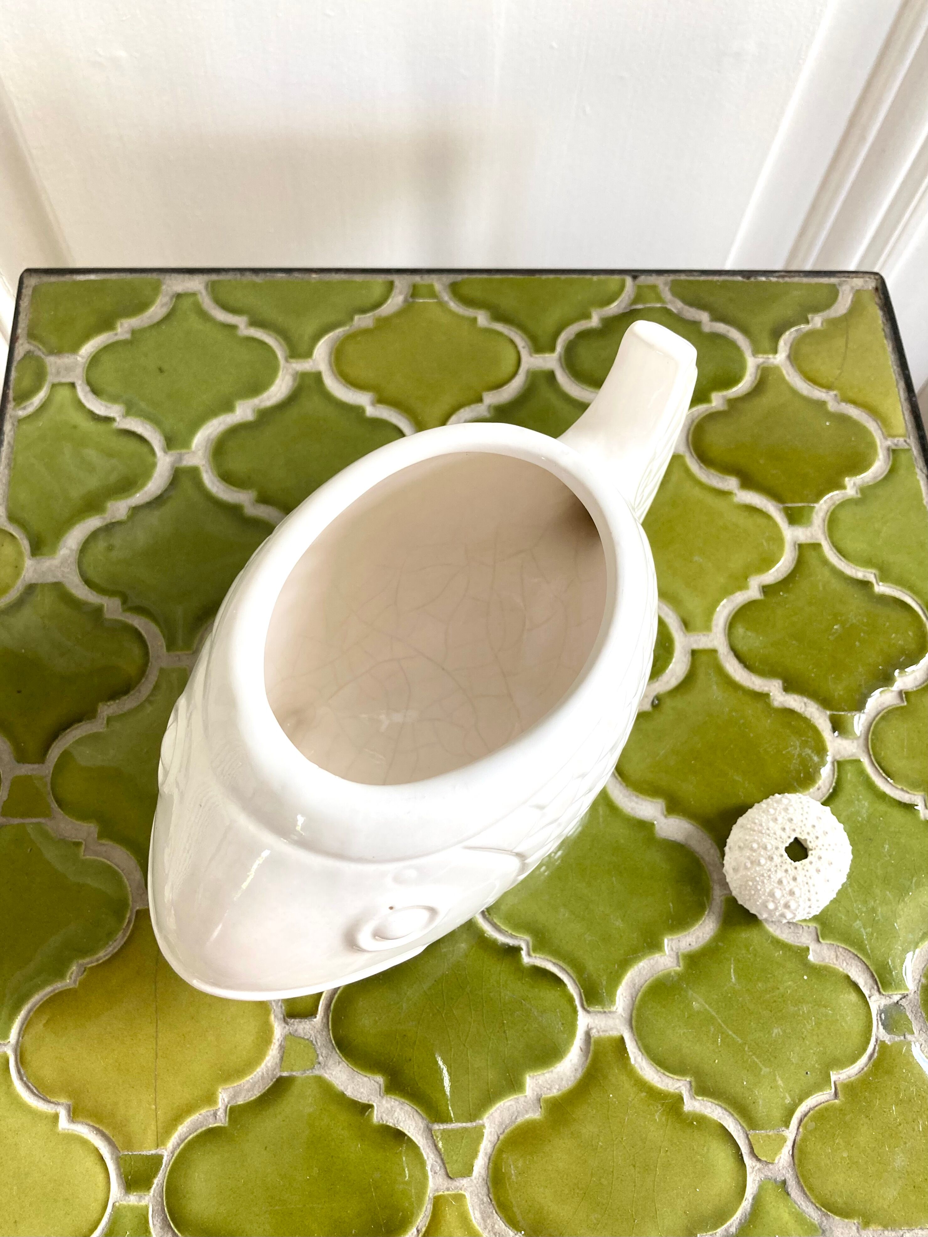 Planter fish hide pot slurry