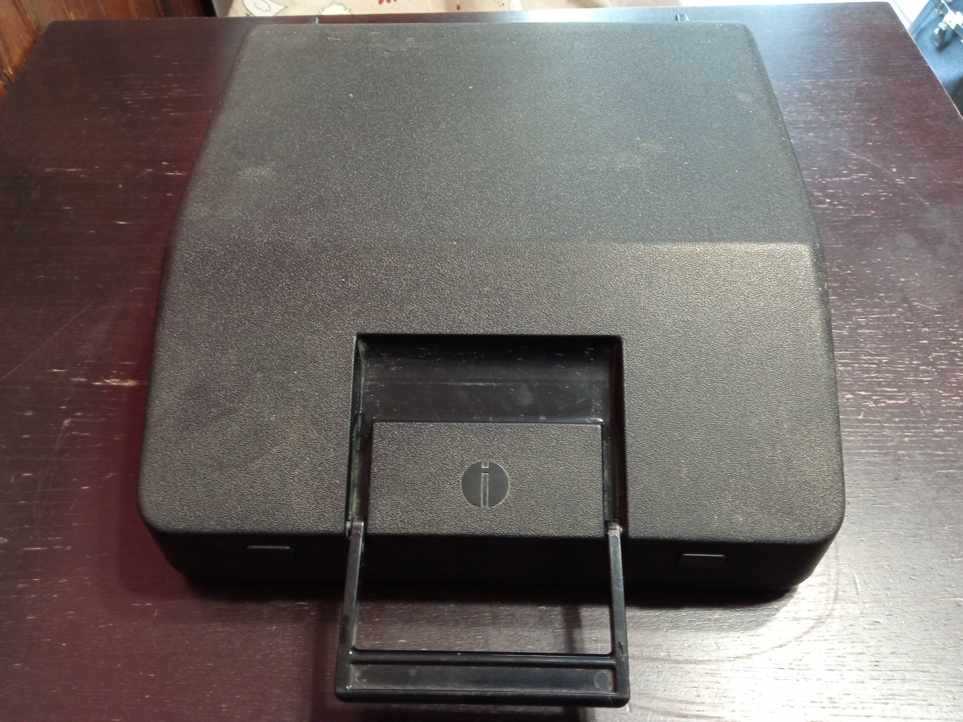 Typewriter oOlympia monica electric s