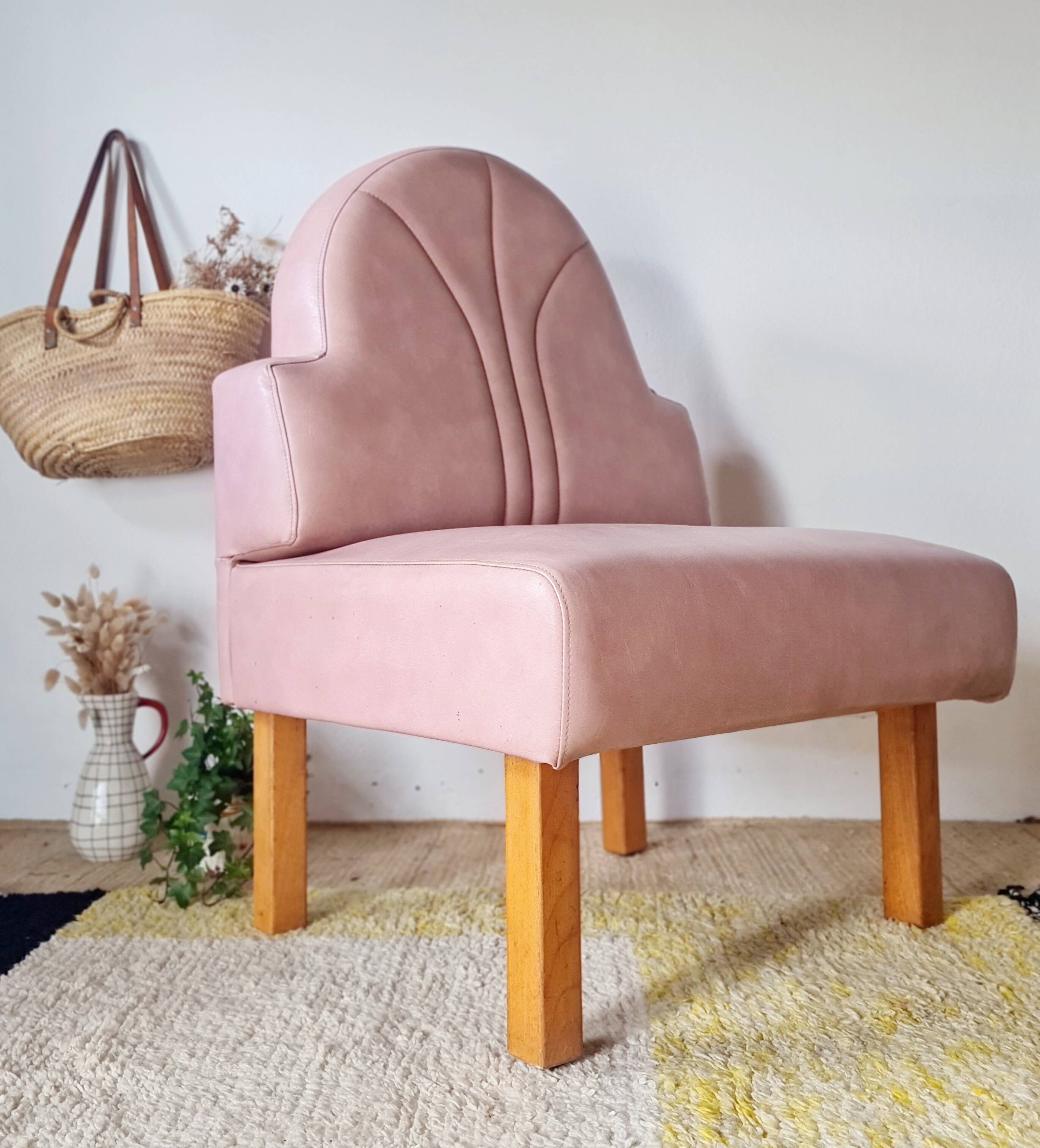 Vintage fan-back armchair – Art Deco style – Powder pink
