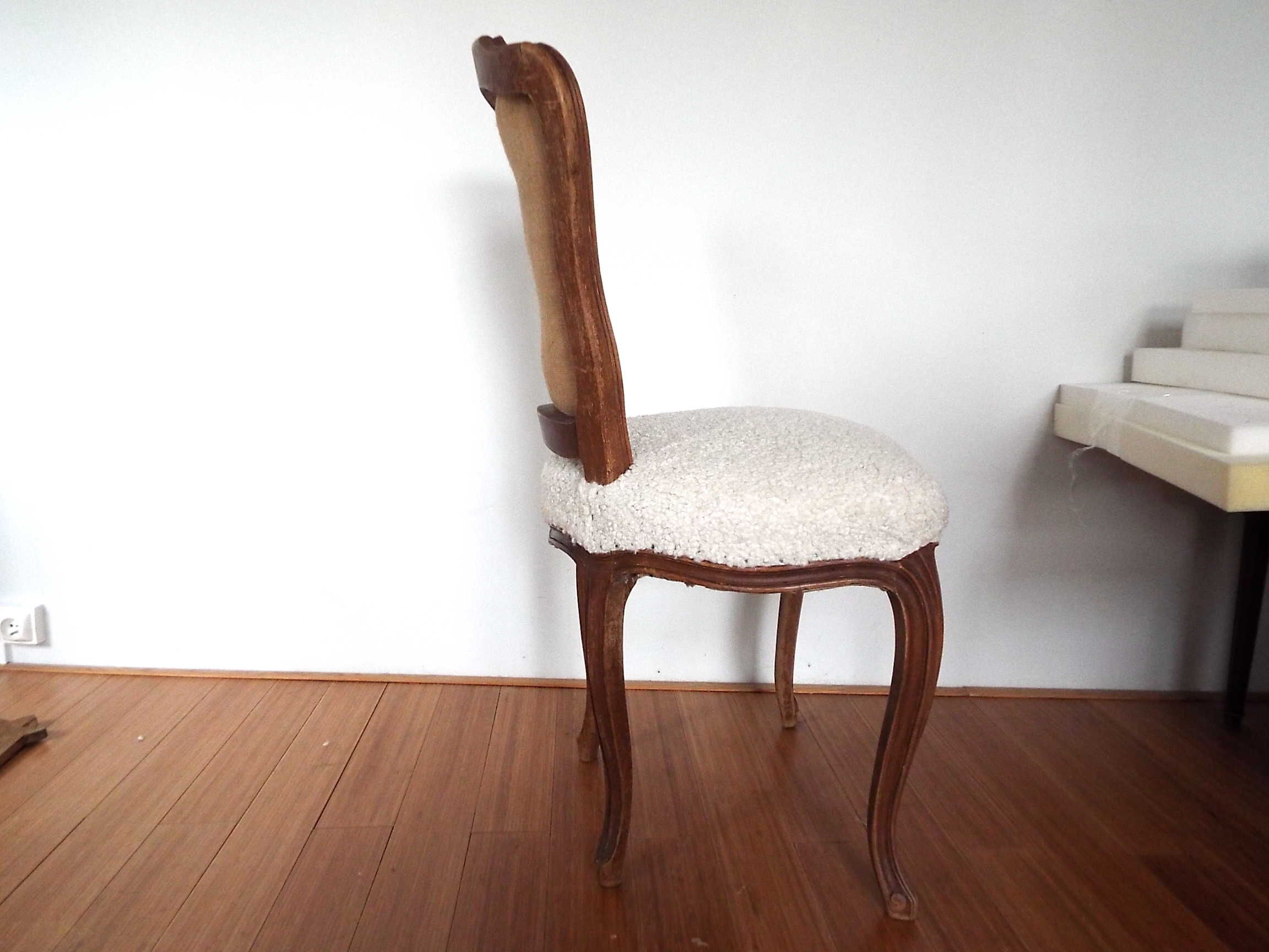 Chair style louis XV sheep