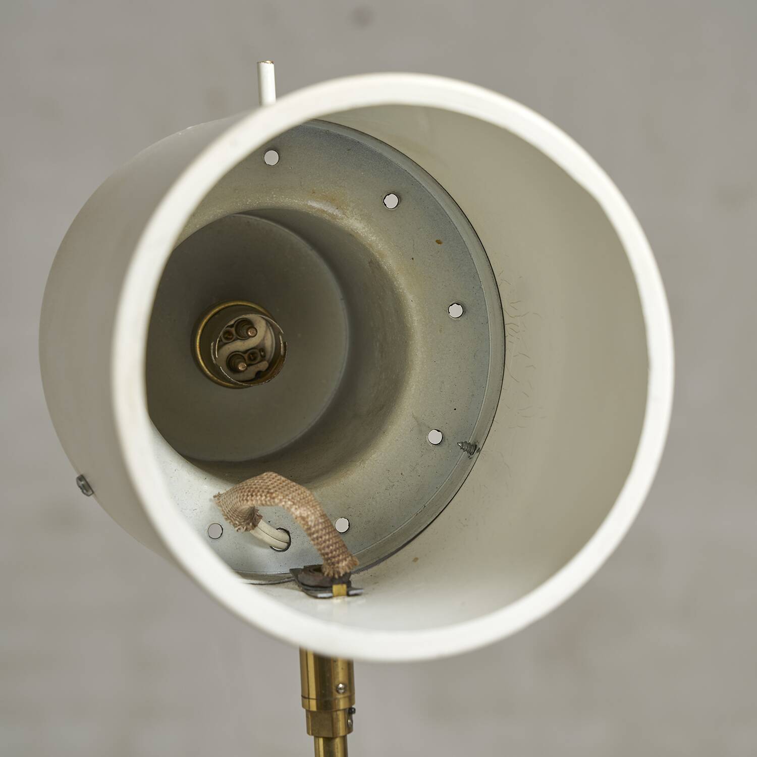 Articulated table lamp