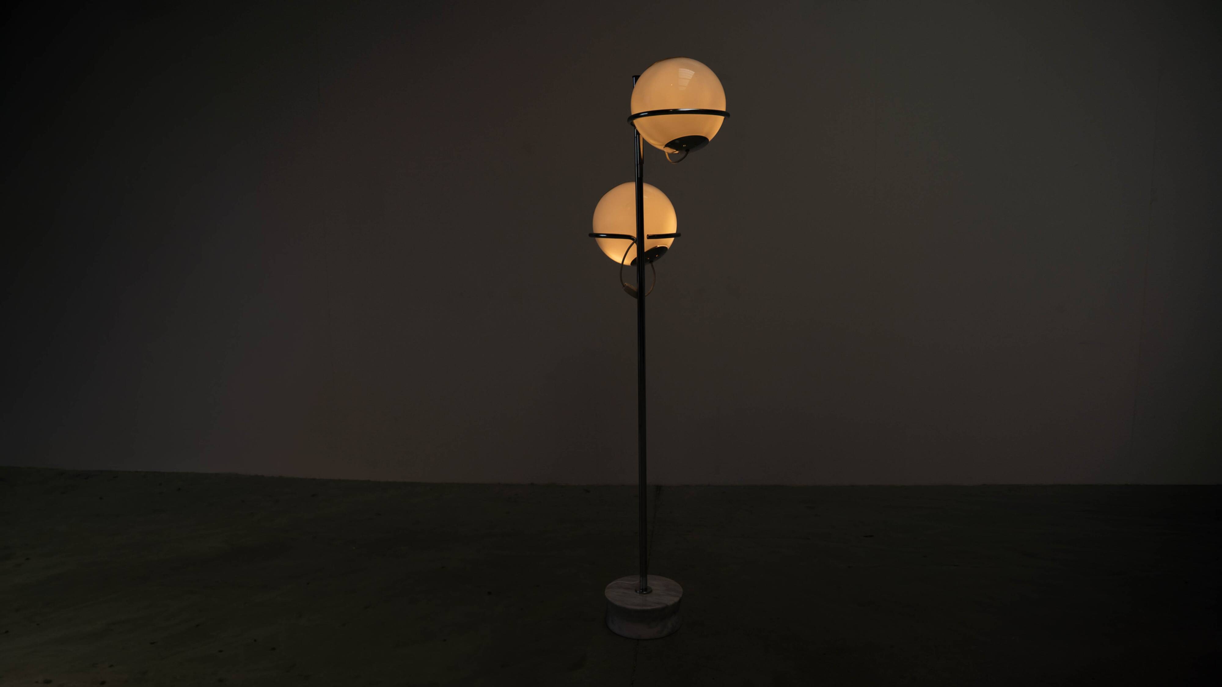 Lampadaire italien en marbre