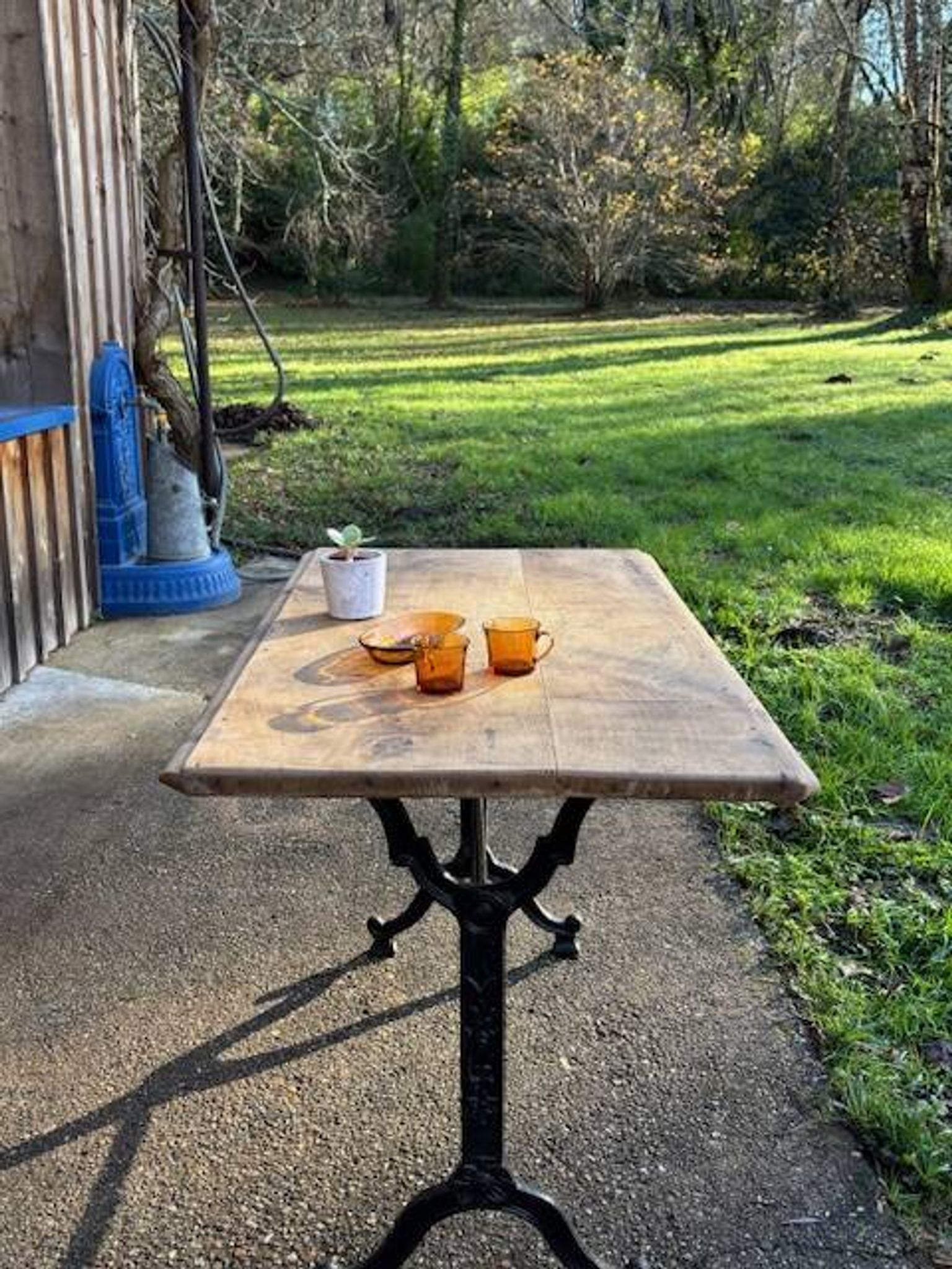 Bistro table