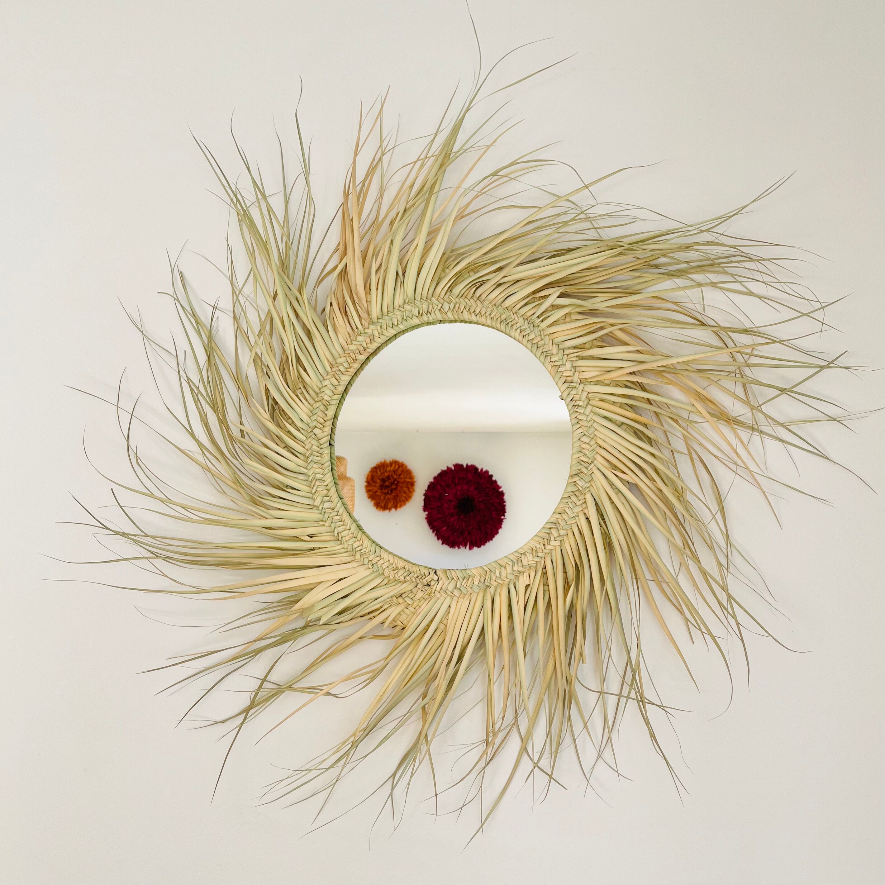 Round straw mirror with fringe, 80cm