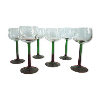 Lot 6 glasses on foot with white wine Height 16.5 cm