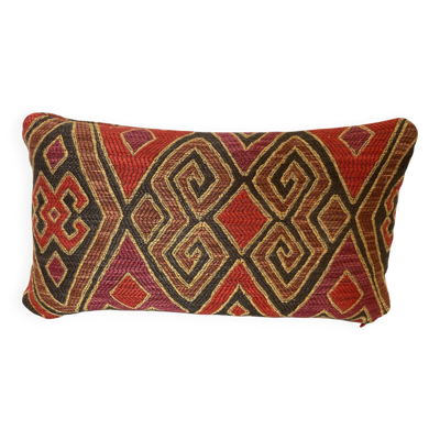 Coussin motif ethnique rouge doré