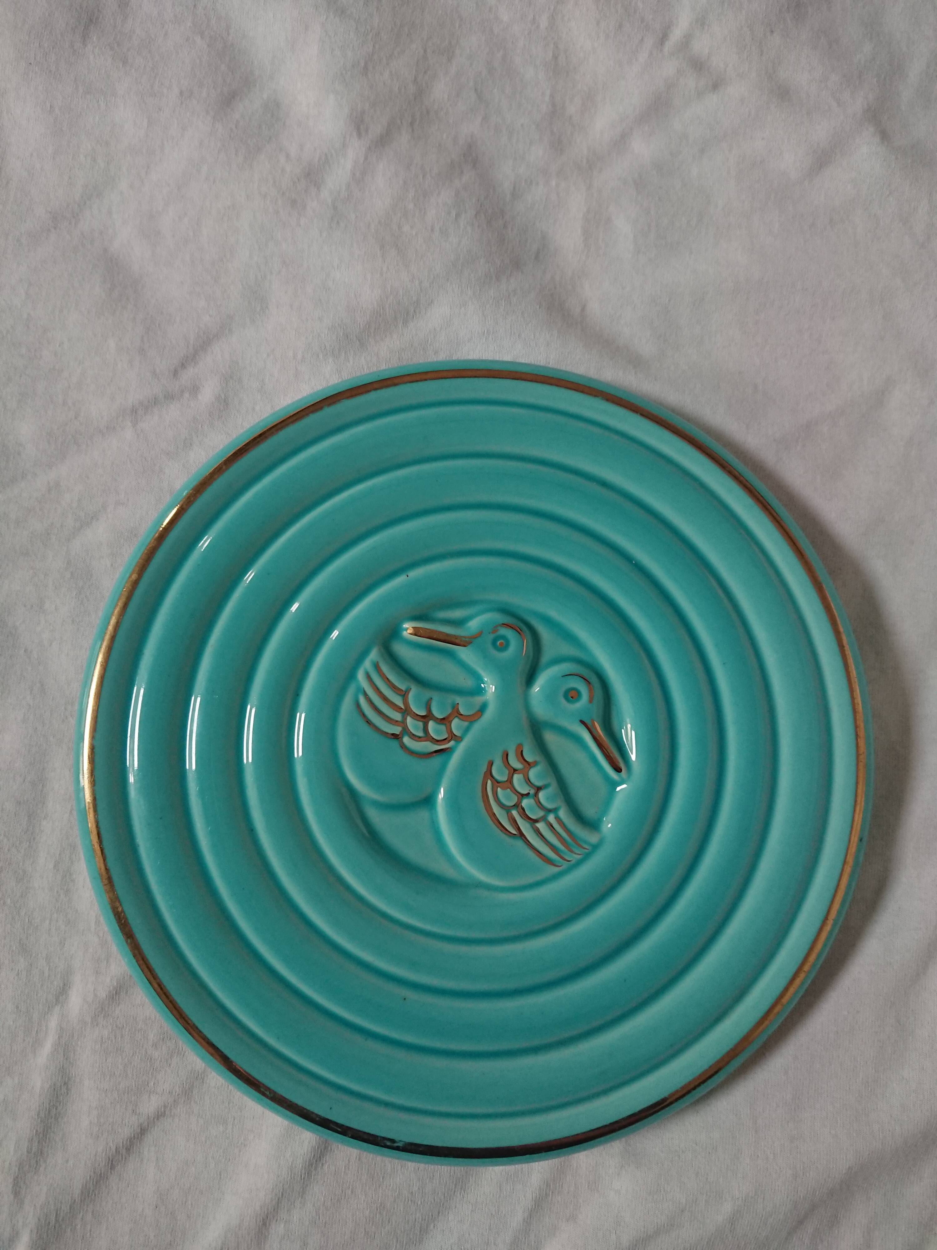 Tablemat, salt shaker and 5 knife holders set