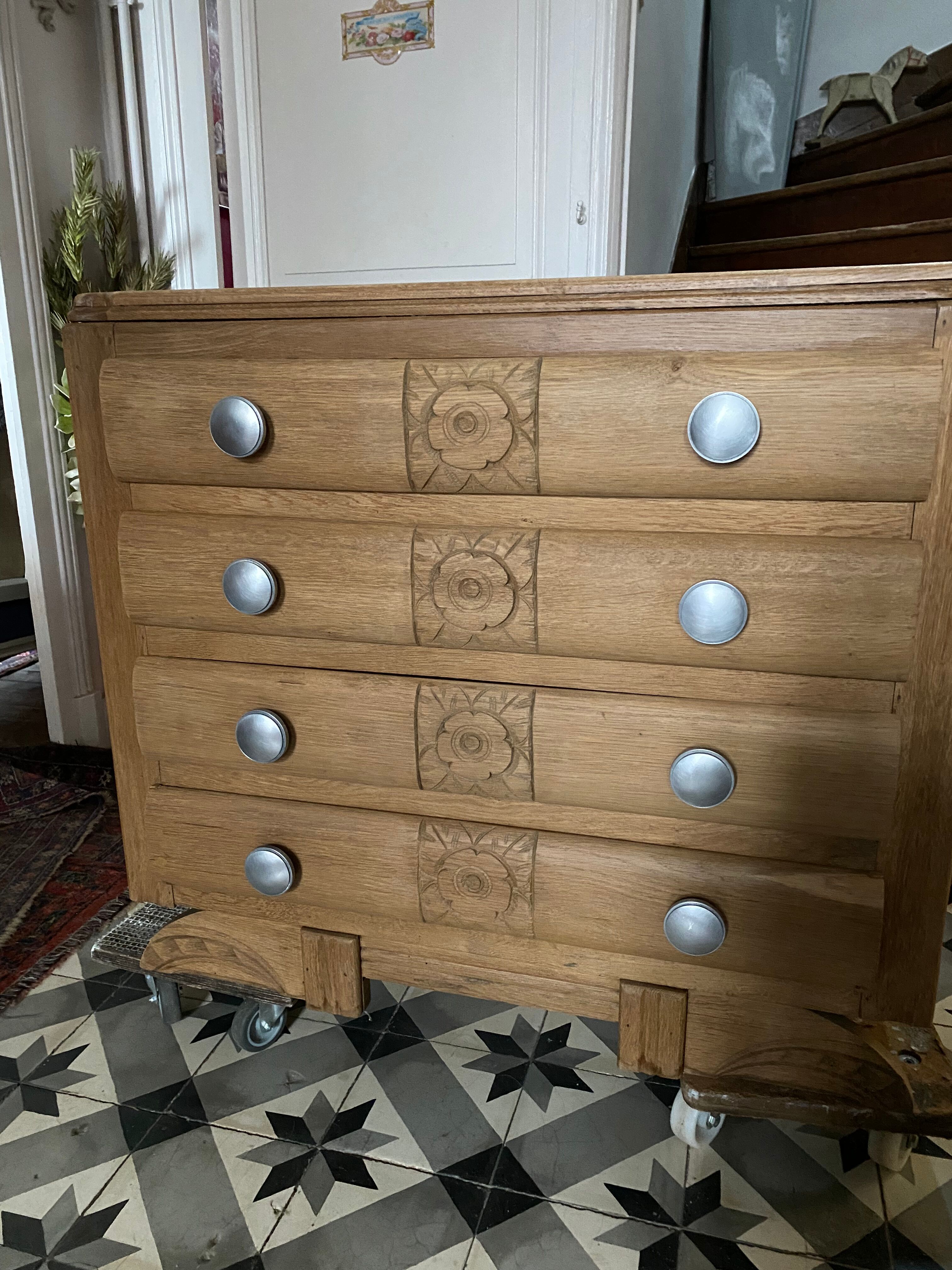 Art Deco chest of drawers