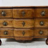Louis XV commode with three drawers in solid walnut, 18th century