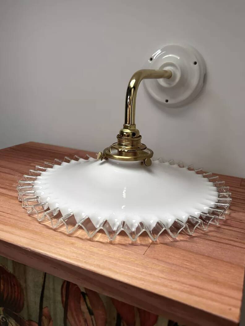 Opaline and white ceramic wall light