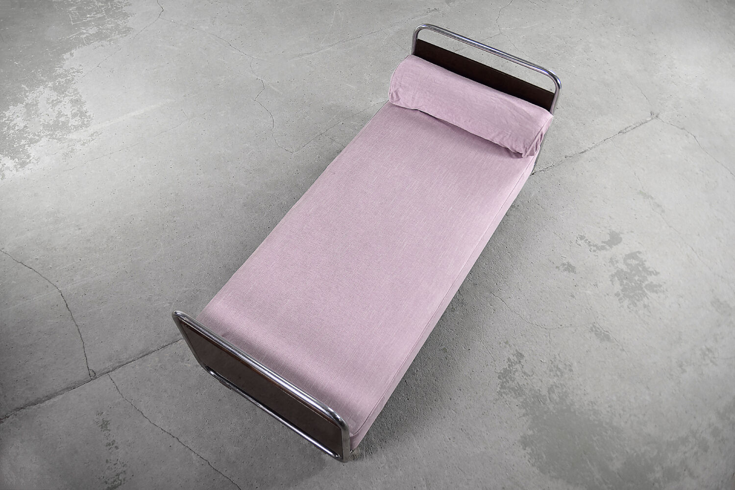 Vintage Art Déco Streamline Burled Wood Tubular Steel Bauhaus Bed, 1920s