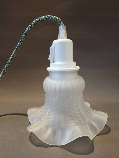 Opaque glass corolla lamp - switch socket