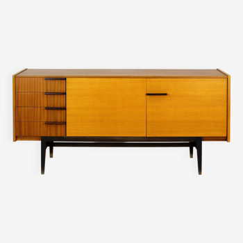 Enfilade Mid-Century de Up Zavody, 1970s