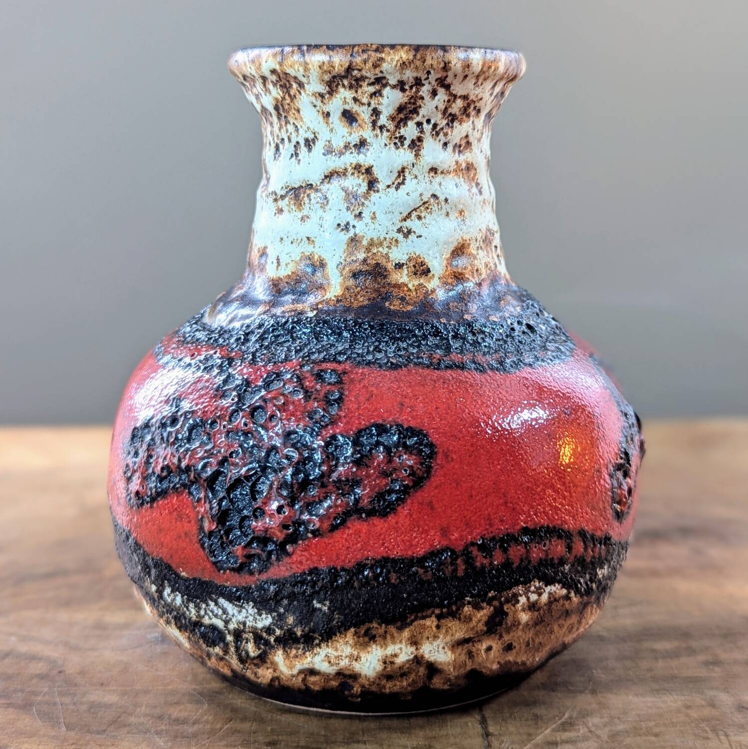 Vase West Germany Bay 631-14, cruche Fat Lava vintage