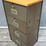 Column 4 grey roneo flappers