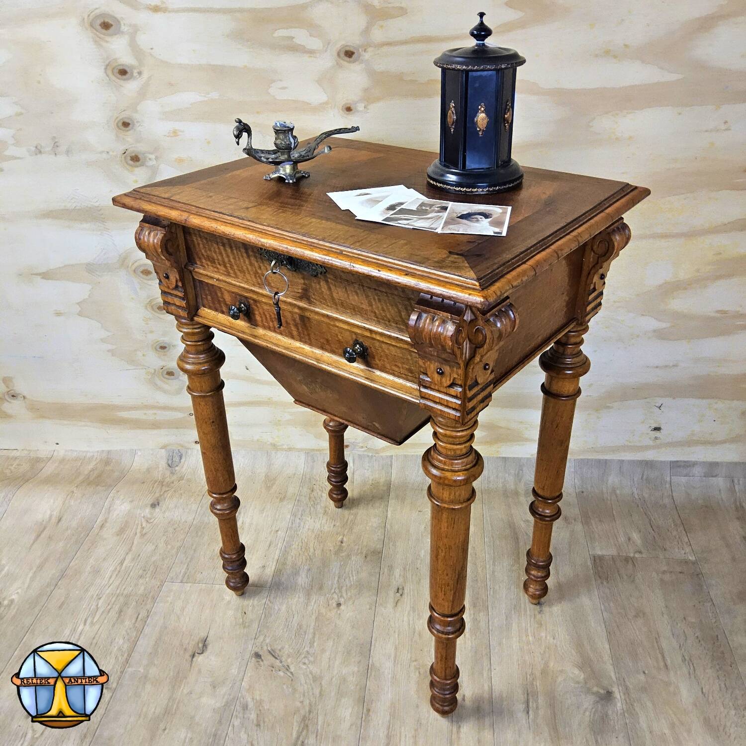 Antique walnut sewing table (19th century) Biedermeier side table