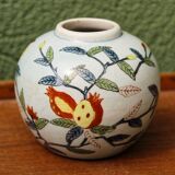 Porcelain ball vase, pomegranate pattern