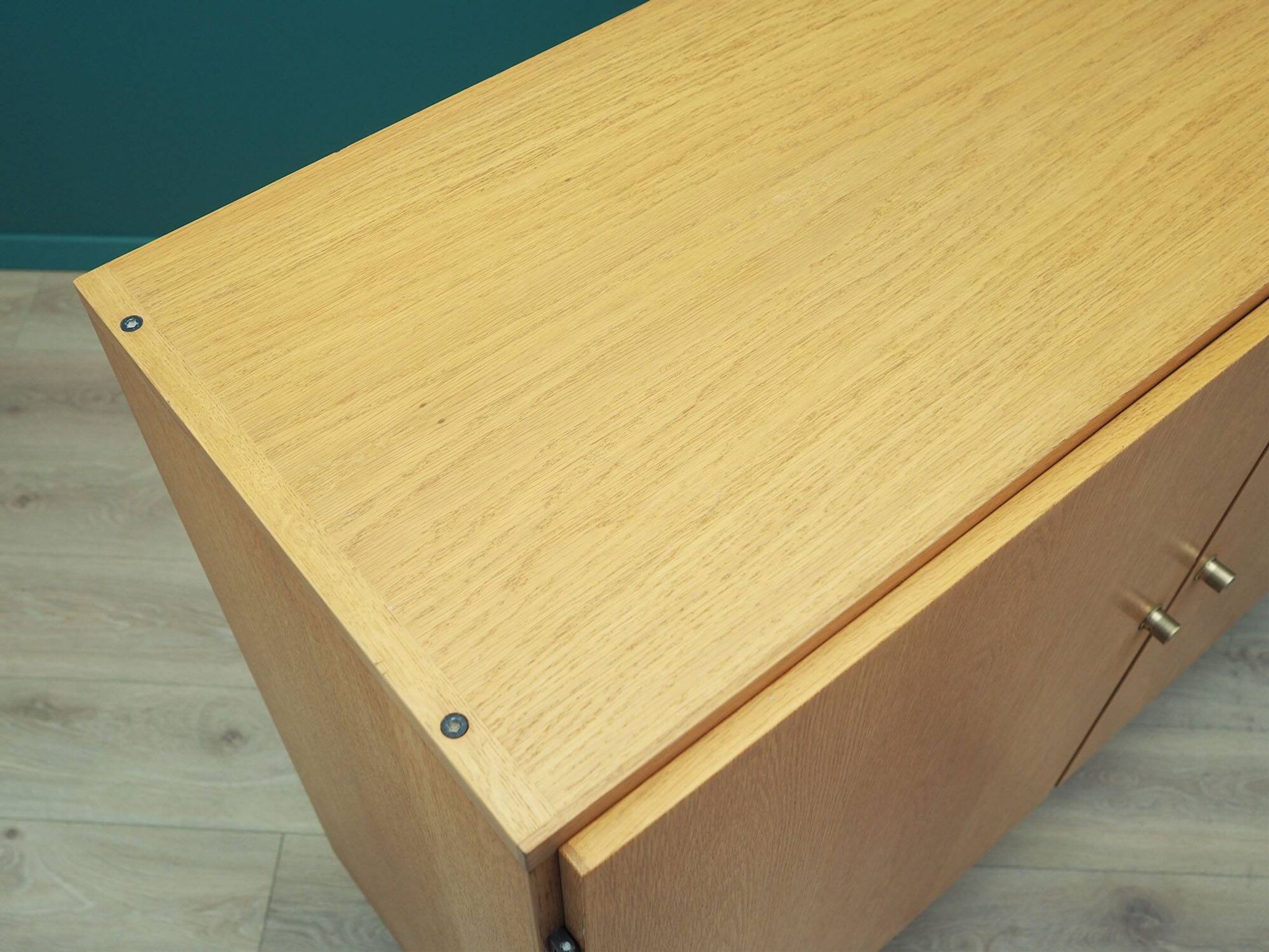 Meuble en frêne, design danois, années 1970, production : Danemark