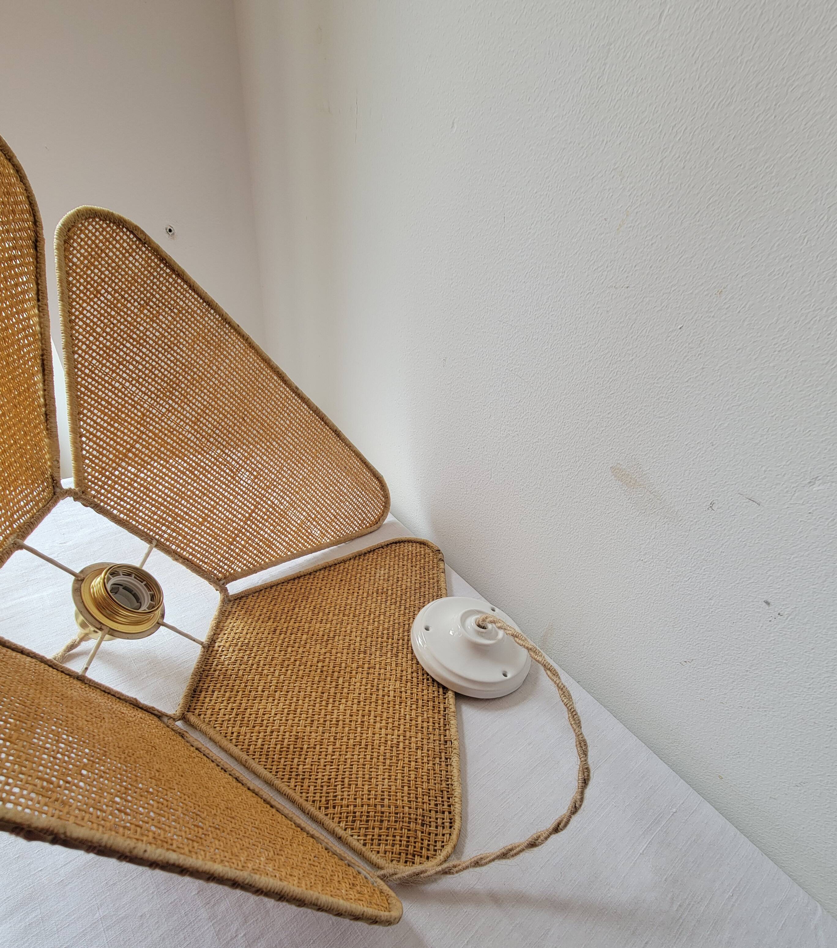 Rabane and leather suspension