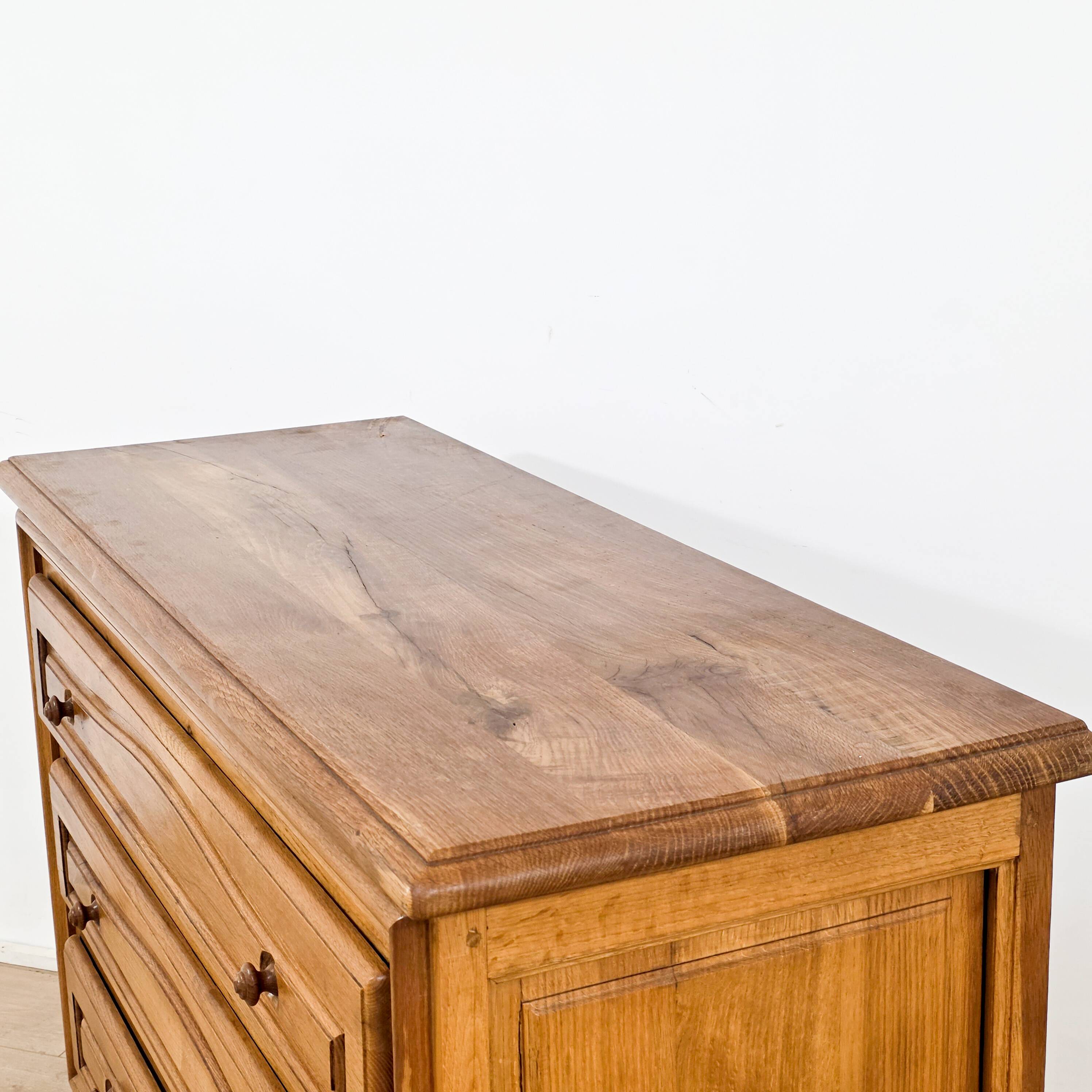 Grande commode en chêne massif des années 1970